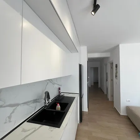 Apartment Unik Rana E Hedhun Lezhe